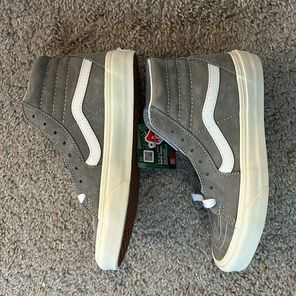 NWT Vans Pig Suede Sk-8 Hi Shoe Gray Men’s Size 4.5 Wmns Size 6 - Picture 3 of 6